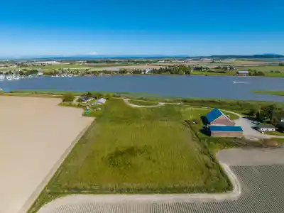 3995 TRIM ROAD, Delta BC V4K 3N2