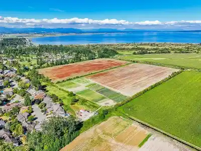 5761 6 AVENUE, Delta BC V4L 0A7