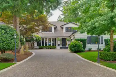 20500 46A AVENUE, Langley BC V3A 3J8
