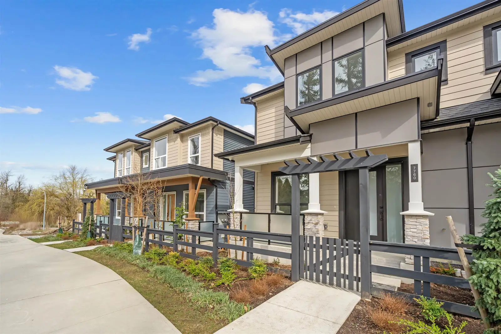 7738 196 STREET, Langley BC V2Y 3V4