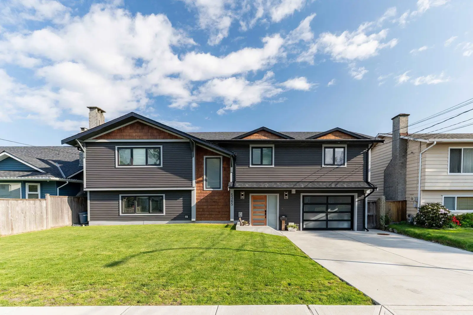 5365 MAPLE CRESCENT, Delta BC V4K 1G1