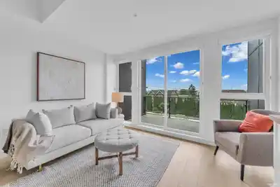 103/203 422 E 3RD STREET, North Vancouver BC V7L 0K1