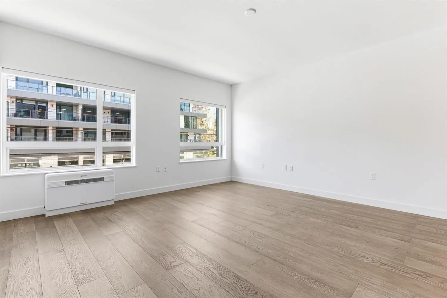 203 3590 W 39TH AVENUE, Vancouver BC V6N 3A5