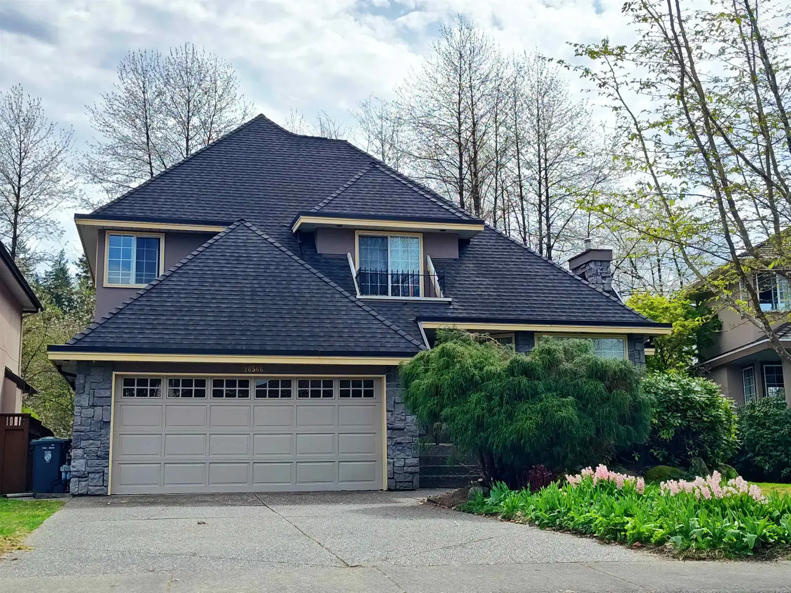 20566 89B AVENUE, Langley BC V1M 2P2