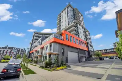 803 3996 DUMFRIES STREET, Vancouver BC V5N 0J1