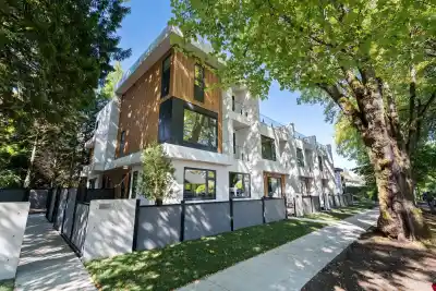 4 1491 DEVONSHIRE CRESCENT, Vancouver BC V6H 2G5