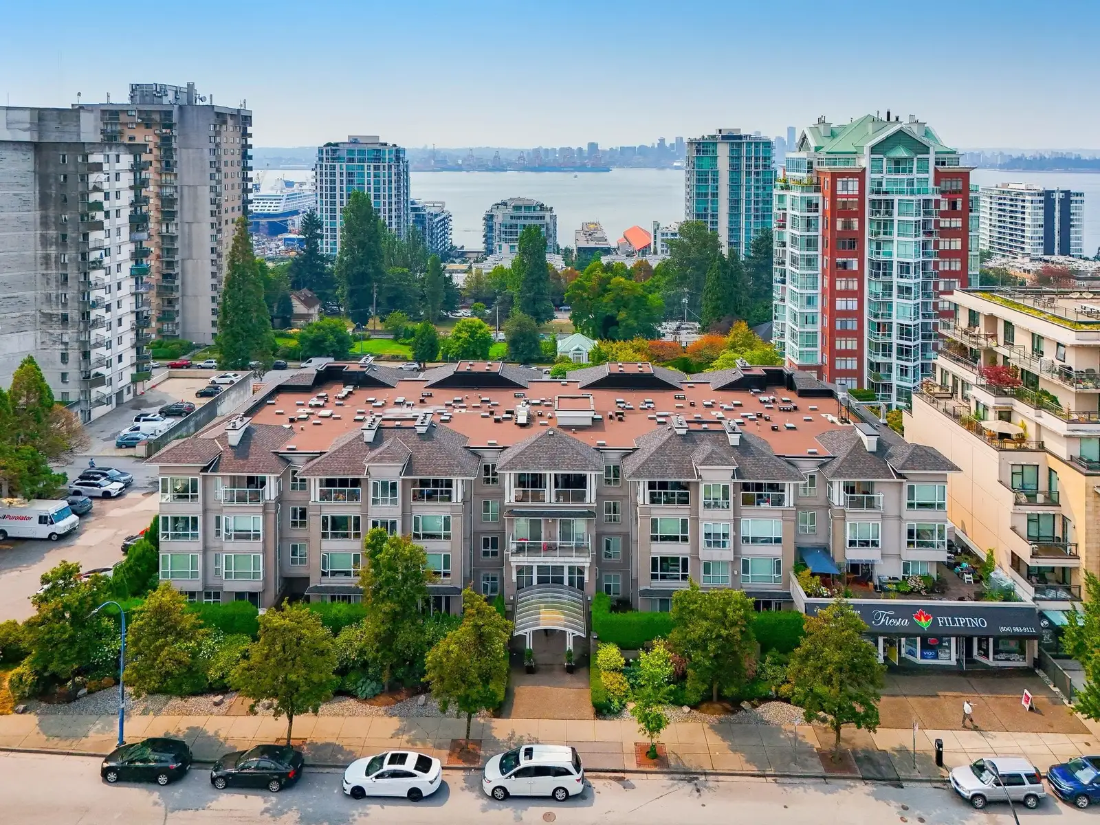 305 155 E 3RD STREET, North Vancouver BC V7L 1E5