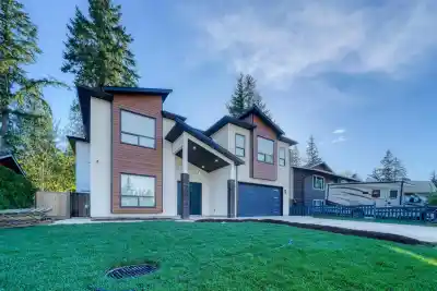 20070 46A AVENUE AVENUE, Langley BC V3A 6J3