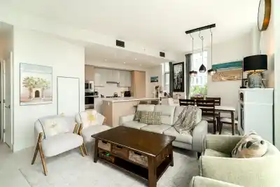 309 3438 SAWMILL CRESCENT, Vancouver BC V5S 0E3