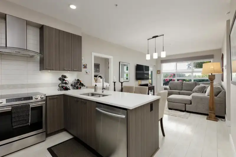 122 4690 HAWK LANE, Tsawwassen