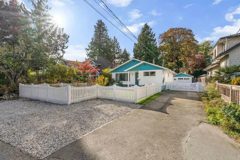 17 66A STREET, Delta