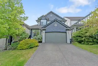6935 198A STREET, Langley BC V2Y 3A9