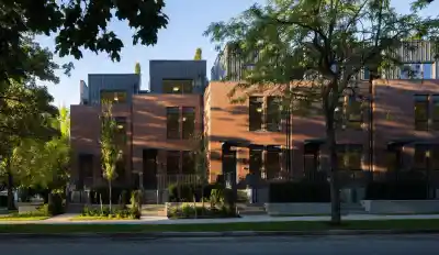 810 W 37TH AVENUE, Vancouver BC V5Z 0L4