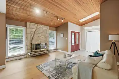 11779 LYON ROAD, Delta BC V4E 2S8
