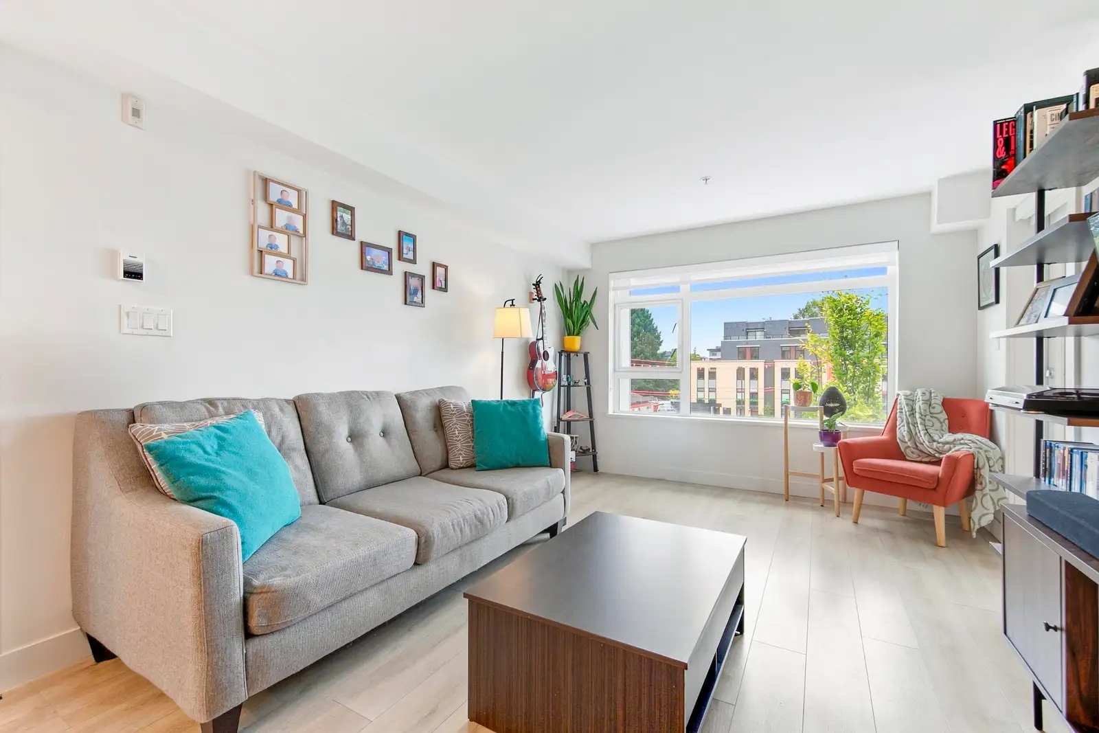 305 1519 CROWN STREET, North Vancouver BC V7J 1G6