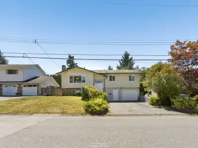11384 86A AVENUE, Delta BC V4C 2Y8