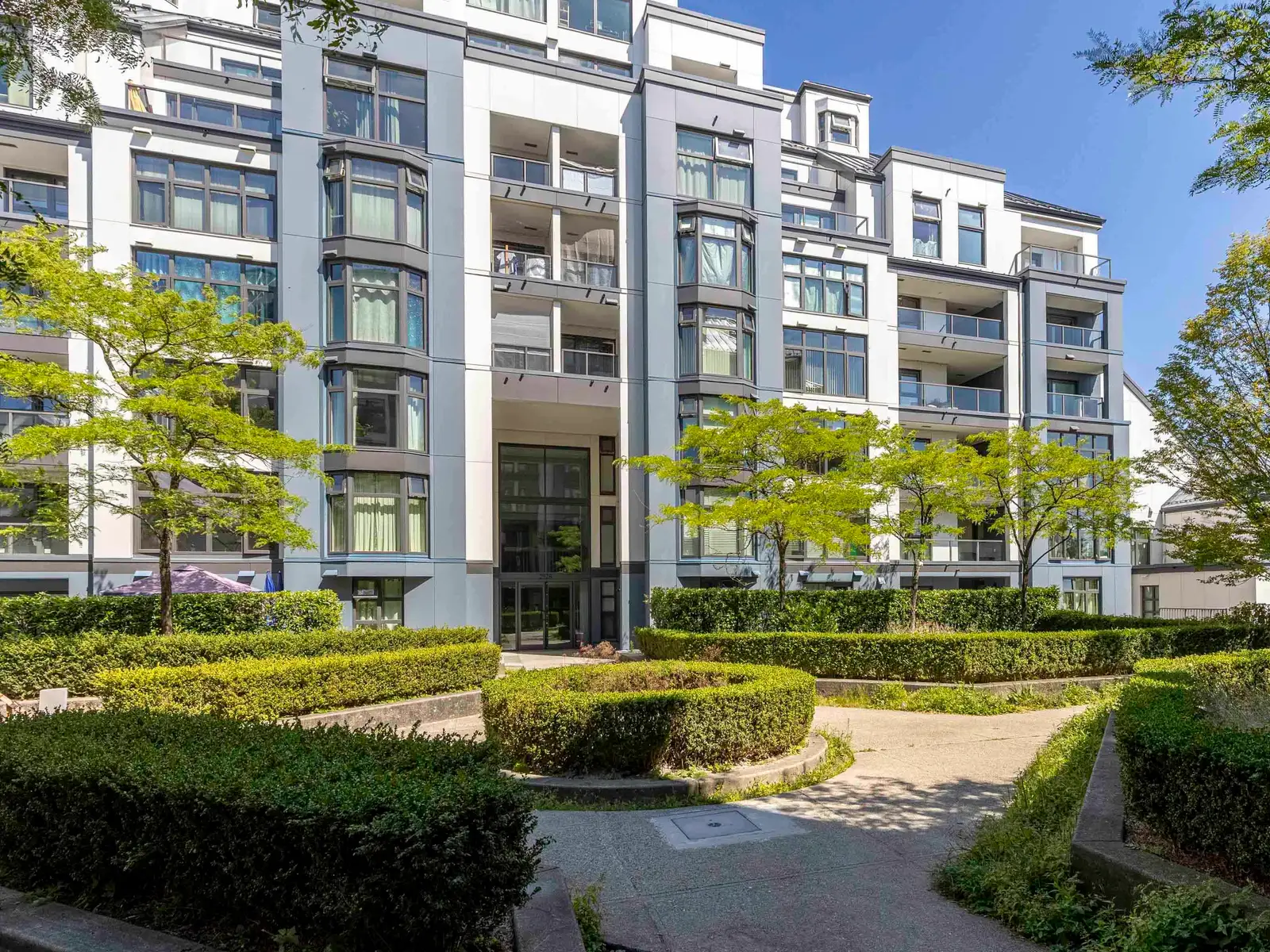 102 2528 E BROADWAY, Vancouver BC V5M 4V2