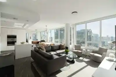 2004 885 CAMBIE STREET, Vancouver BC V6B 0R6