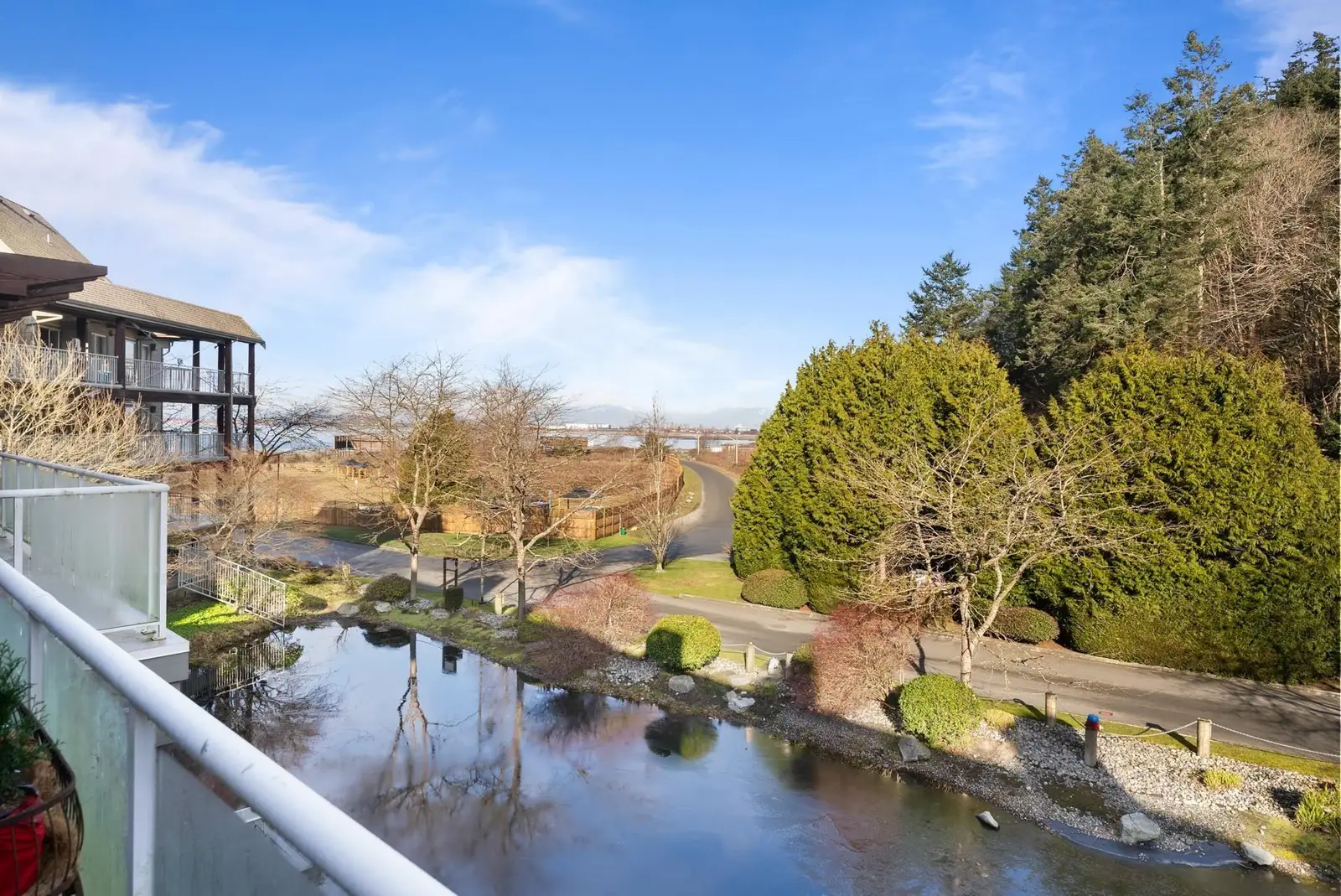 320 1120 TSATSU SHORES DRIVE, Tsawwassen BC V4M 4G3
