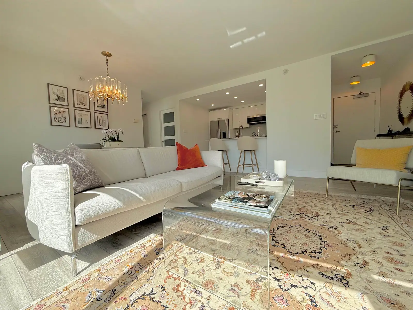 1008 198 AQUARIUS MEWS, Vancouver BC V6Z 2Y4