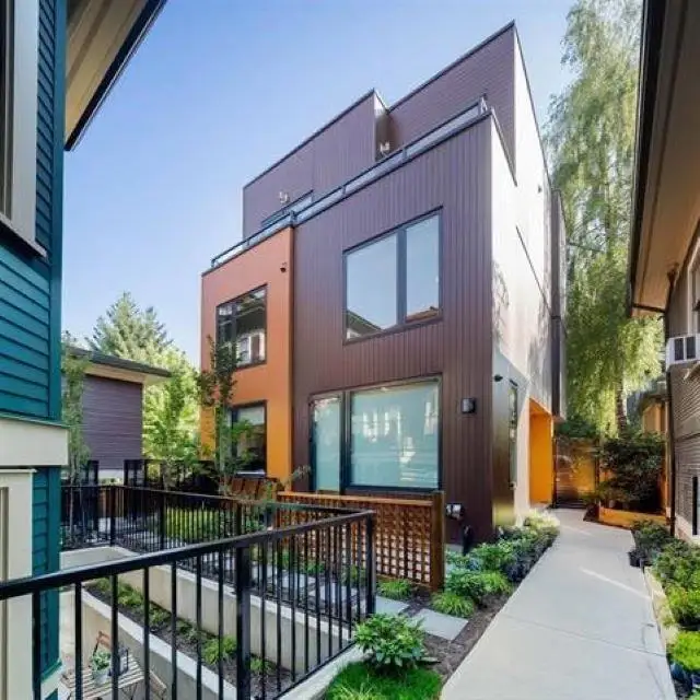 2 1152 COMOX STREET, Vancouver BC V6E 1K5