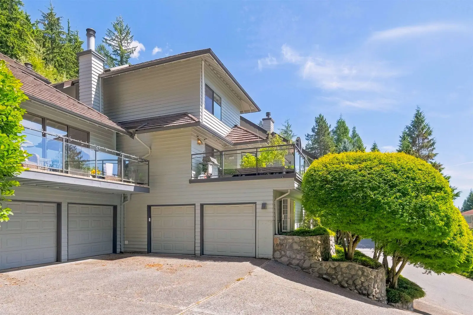 5723 OWL COURT, North Vancouver BC V7R 4V1