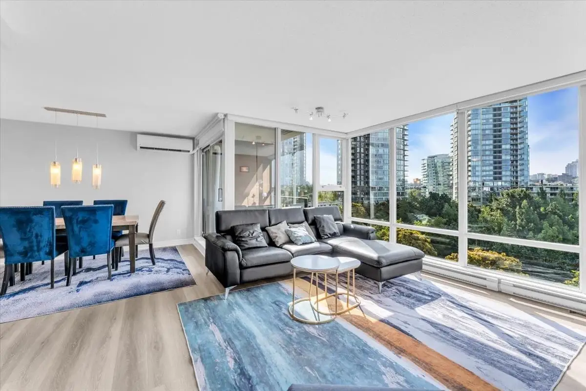 705 583 BEACH CRESCENT, Vancouver BC V6Z 3E6
