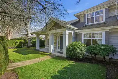 2 5900 FERRY ROAD, Delta BC V4K 5C3