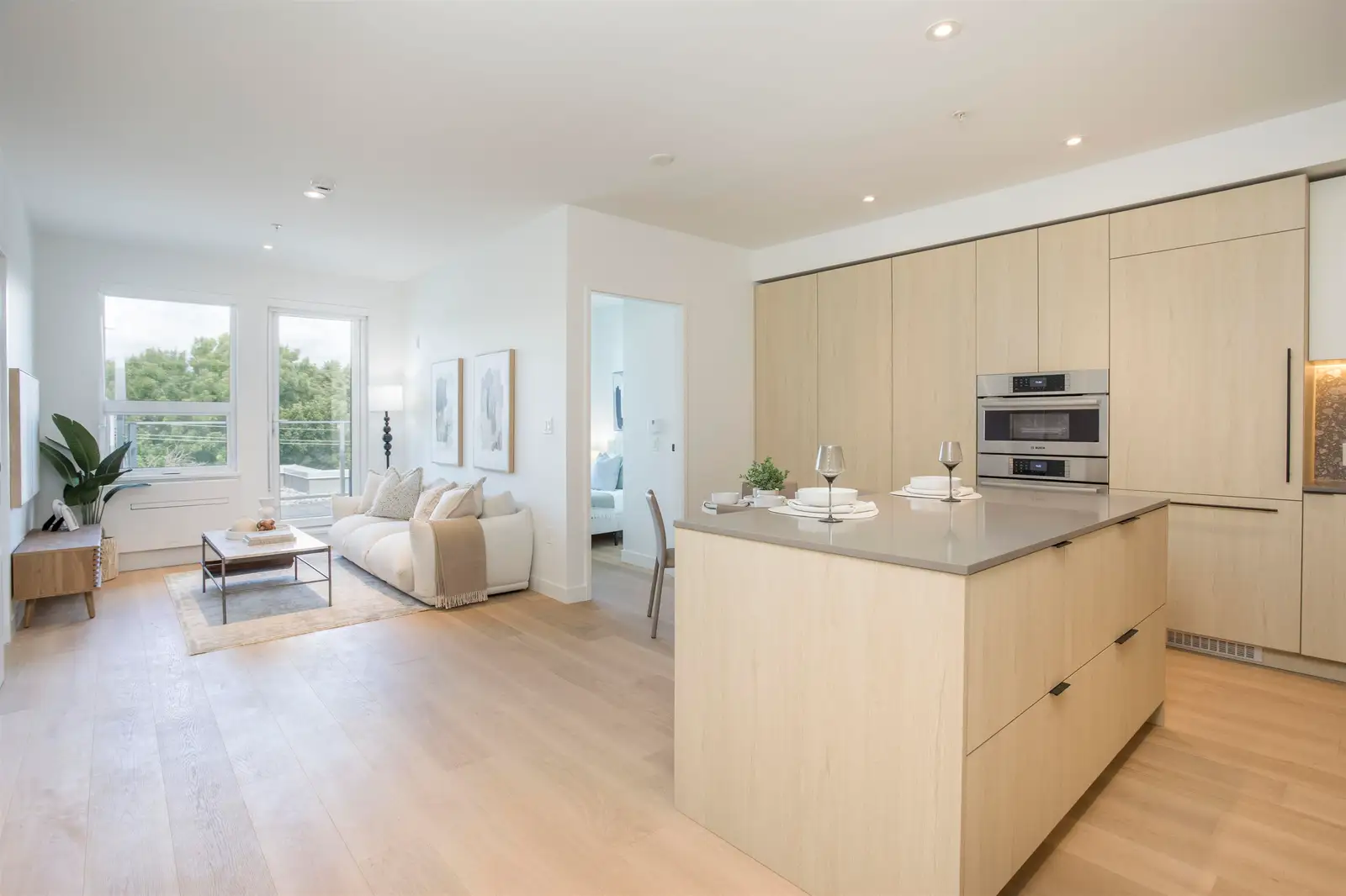 PH522 2471 ST. GEORGE STREET, Vancouver BC V5T 1W9