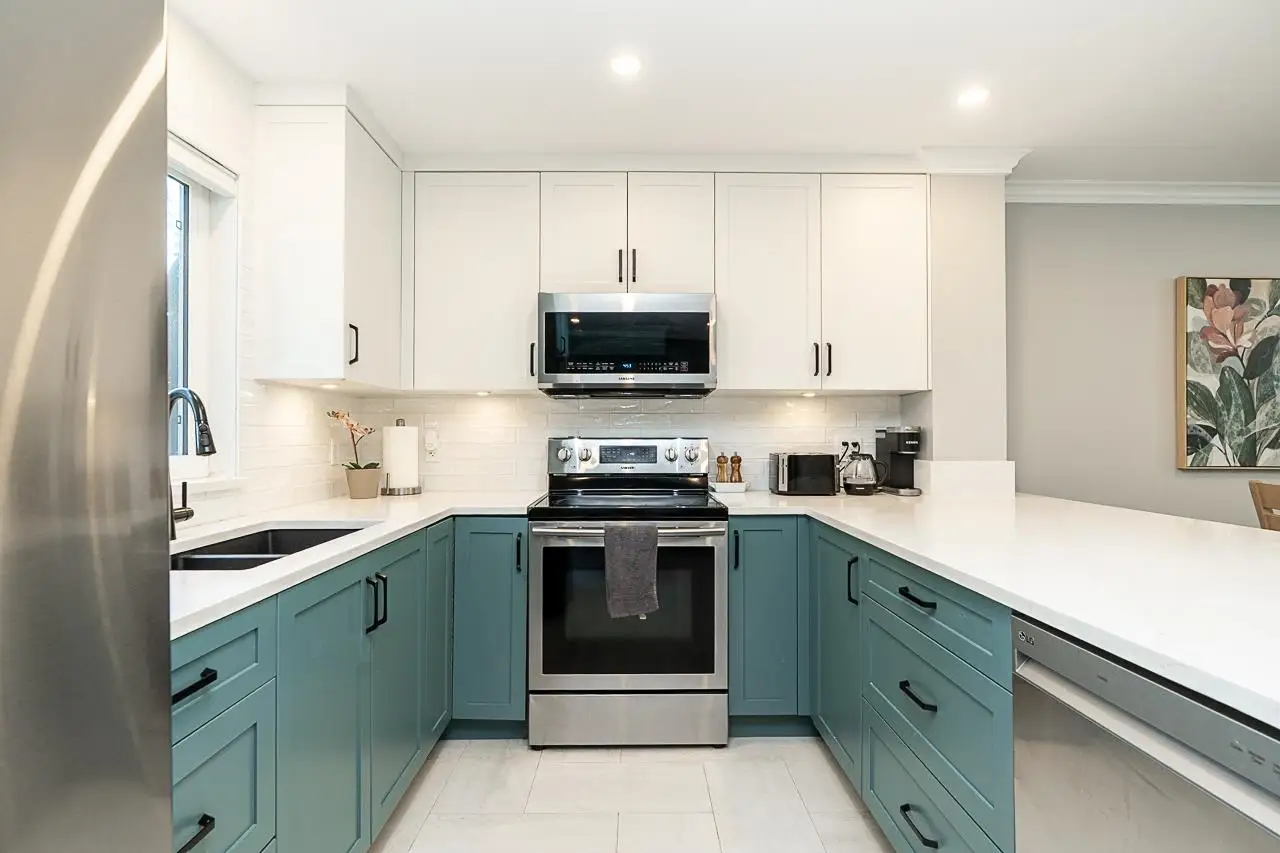 3 5501 LADNER TRUNK ROAD, Delta BC V4K 1X1