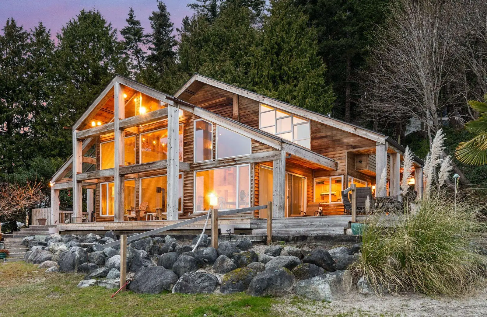 598 TSAWWASSEN BEACH ROAD, Delta BC V4M 4C7