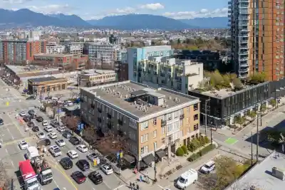 208 205 E 10TH AVENUE, Vancouver BC V5T 4V6