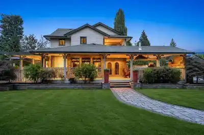 21790 100 AVENUE, Langley BC V1M 3V1