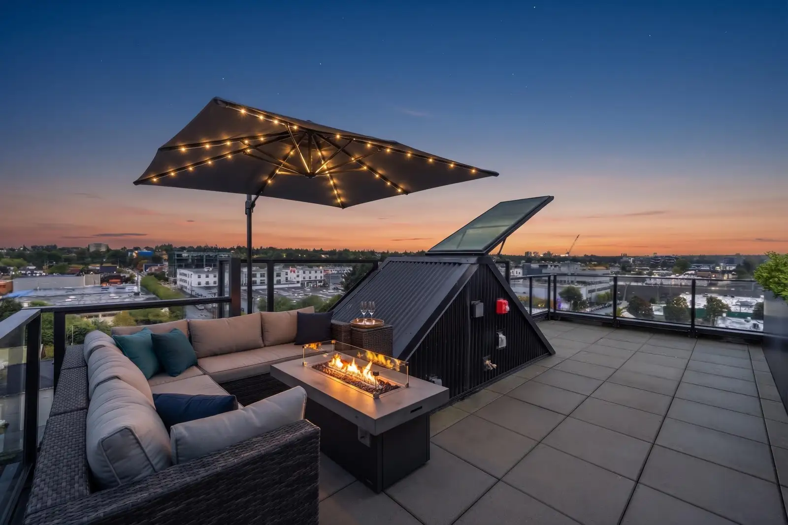 302 1120 E EAST GEORGIA STREET, Vancouver BC V6A 0K2