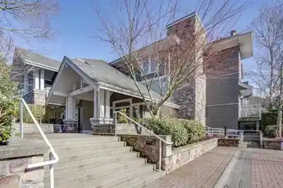204 1706 56 STREET, Delta BC V4L 2R3