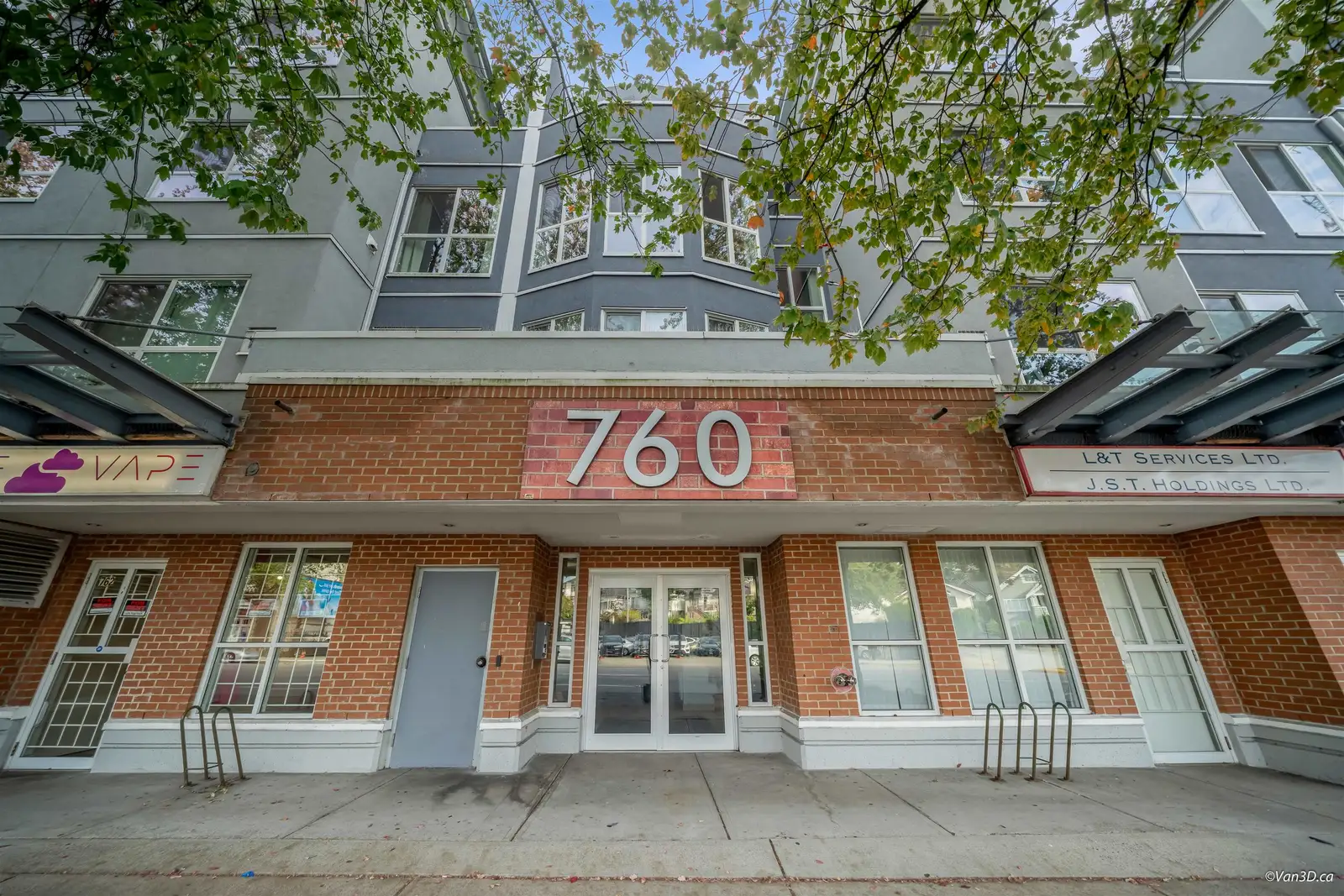 201 760 KINGSWAY, Vancouver BC V5V 3C1