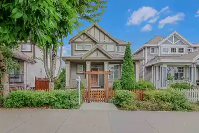 19913 72 AVENUE, Langley BC V2Y 3J2
