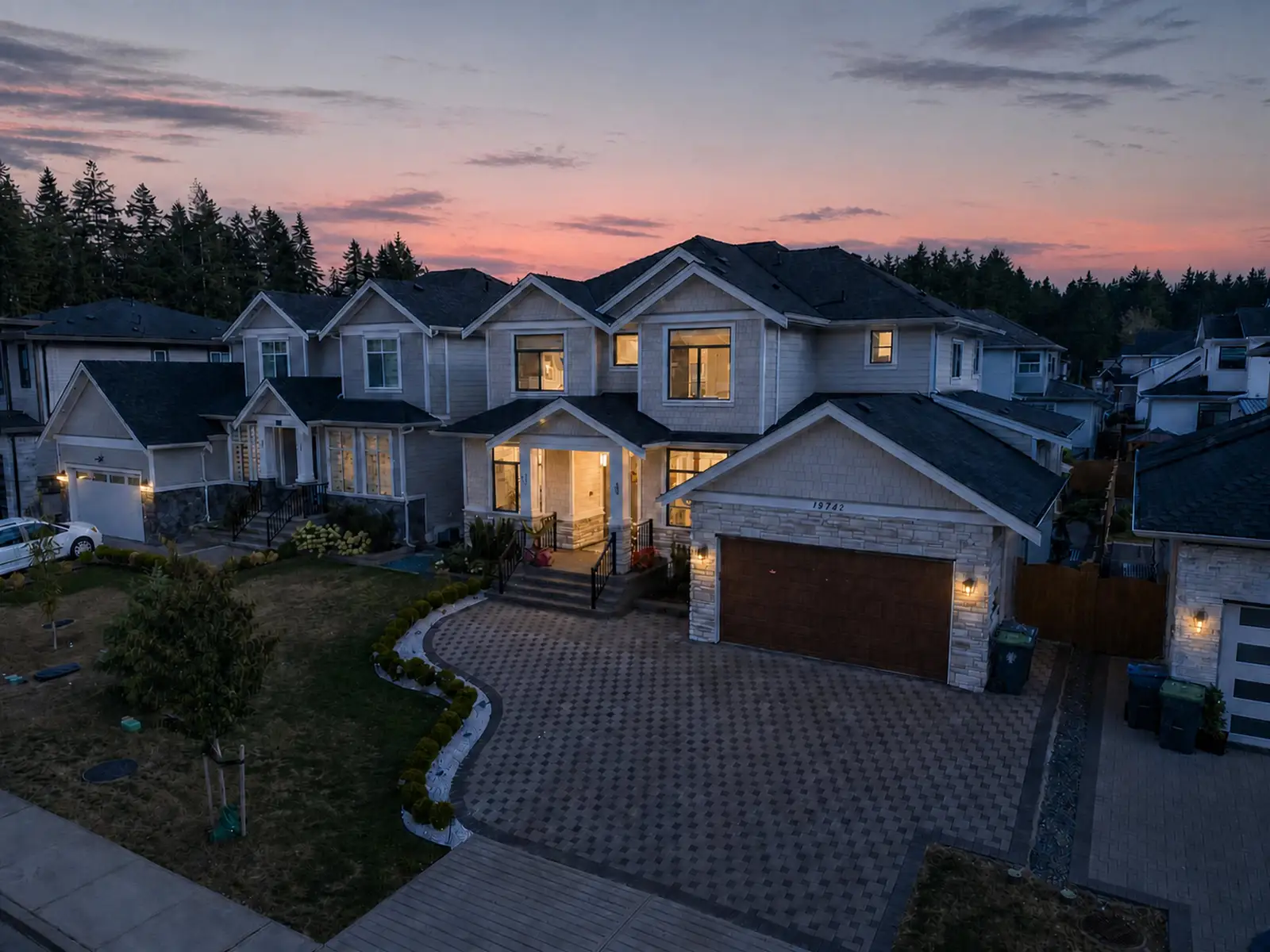 19742 33 AVENUE, Langley BC V3A 0N9
