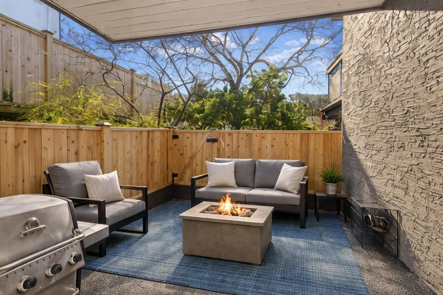 102 1689 E 4TH AVENUE, Vancouver BC V5N 1J7