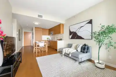 1503 5728 BERTON AVENUE, Vancouver BC V6S 0E5