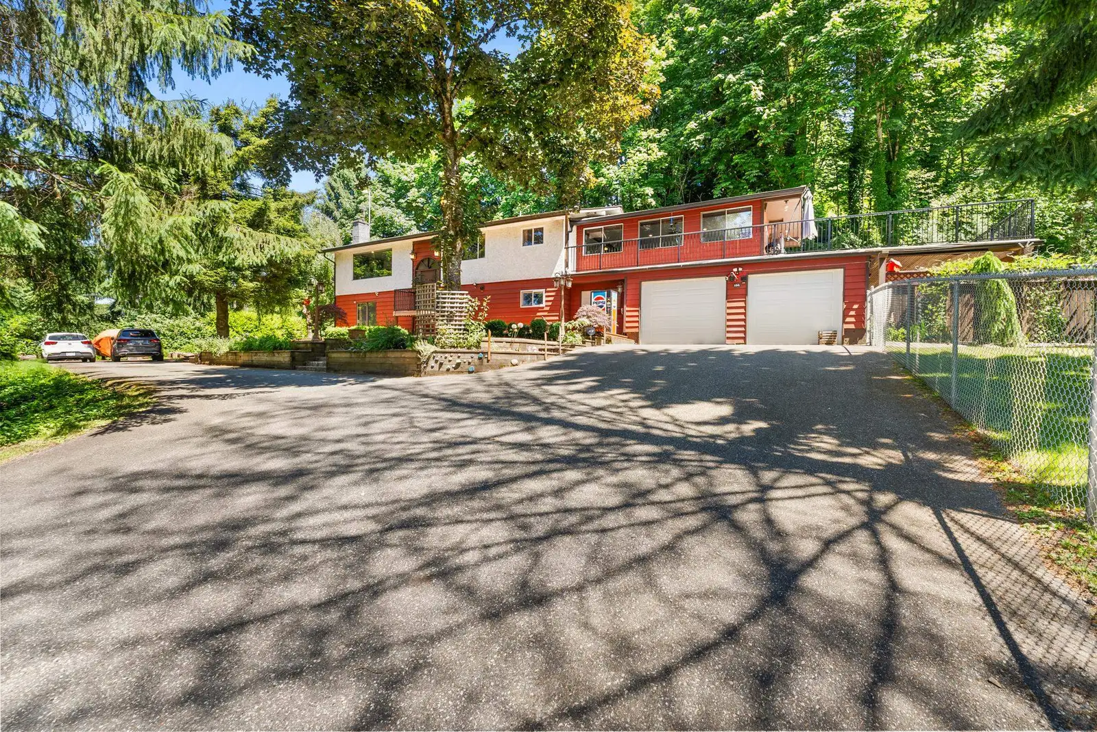 194 CLOVERMEADOW CRESCENT, Langley BC V2Z 2R1