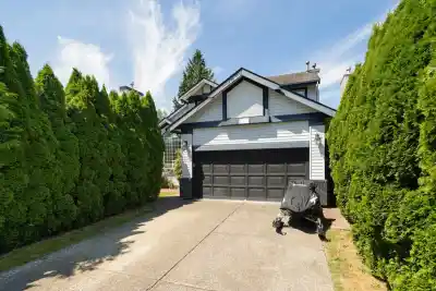 9477 209 STREET, Langley BC V1M 2H1