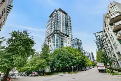 1505 590 NICOLA STREET, Vancouver BC V6G 3J8