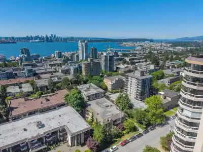 102 123 E 6TH STREET, North Vancouver BC V7L 1N9