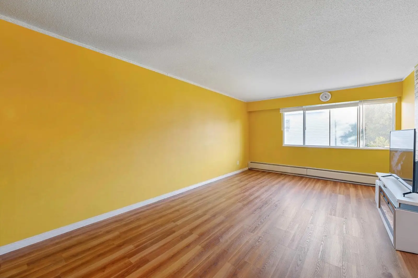 325 11806 88 AVENUE, Delta BC V4C 3C5