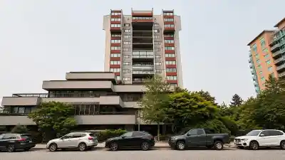 503 1515 EASTERN AVENUE, North Vancouver BC V7L 4R2