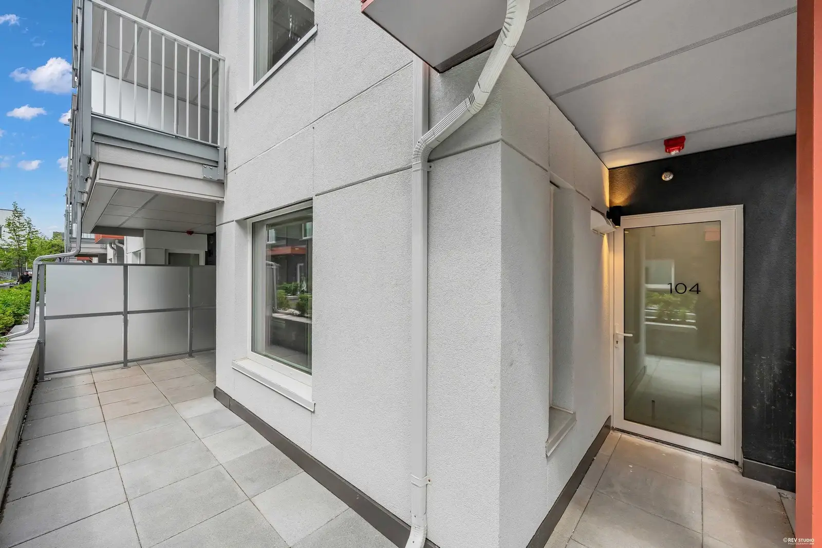 104 2250 E 1ST AVENUE, Vancouver BC V5N 0K2