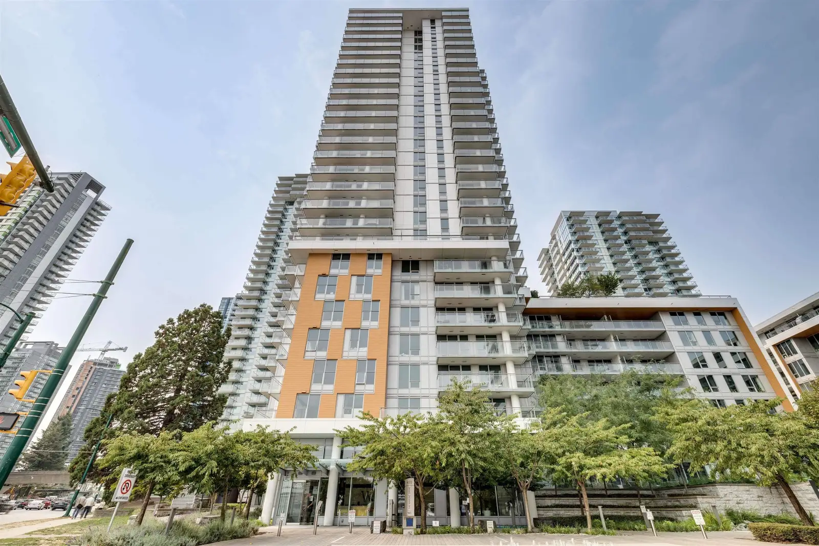 1606 455 SW MARINE DRIVE, Vancouver BC V5X 0H3