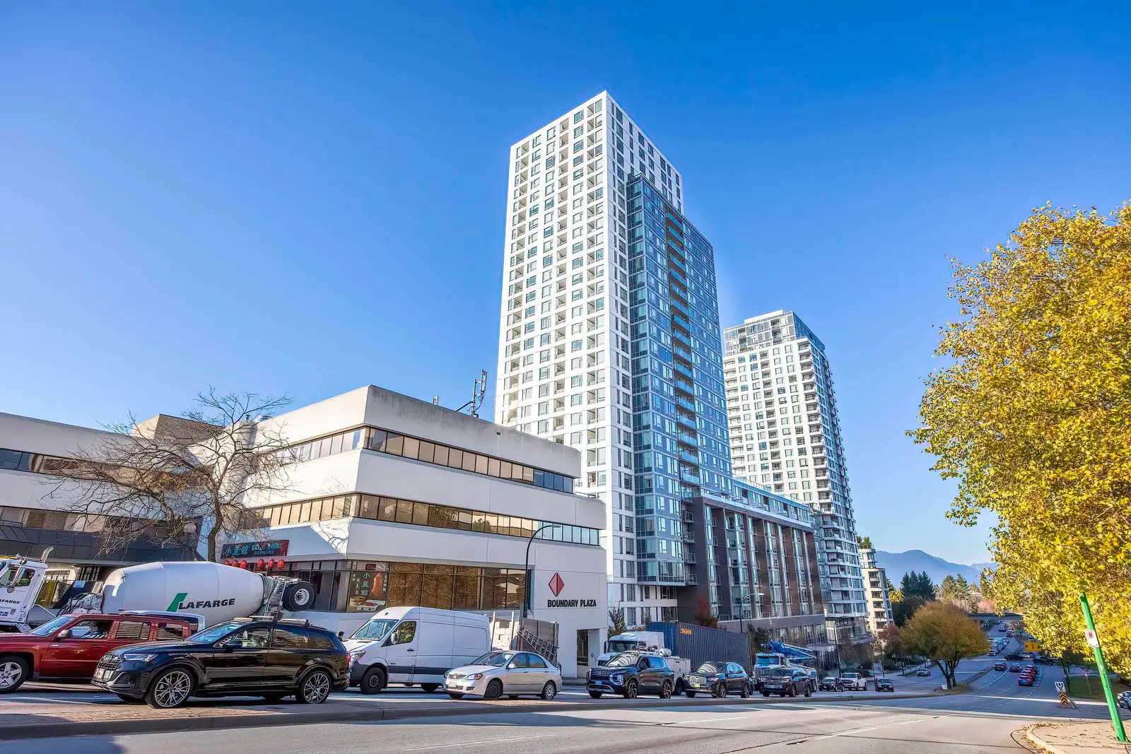 915 5665 BOUNDARY ROAD, Vancouver BC V5R 0E4