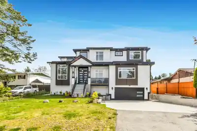 26668 FRASER HIGHWAY, Langley BC V4W 3C7